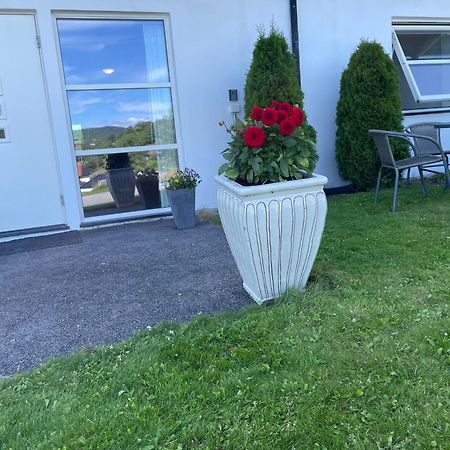 Leilighet Ved Sjoen Med Strand Porsgrunn Exterior foto
