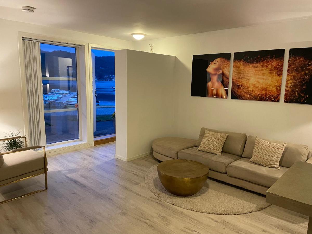 Leilighet Ved Sjoen Med Strand Porsgrunn Exterior foto