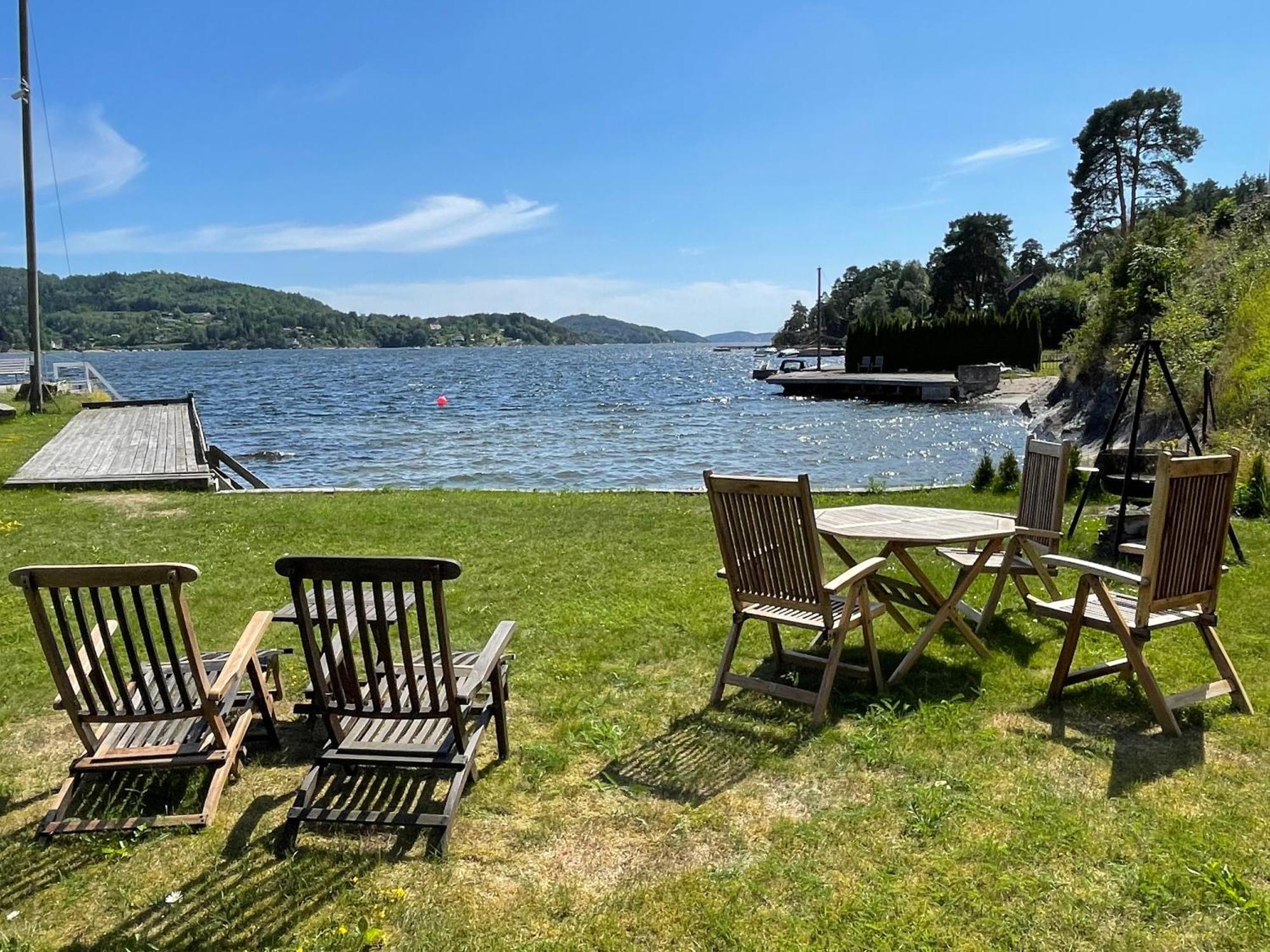 Leilighet Ved Sjoen Med Strand Porsgrunn Exterior foto